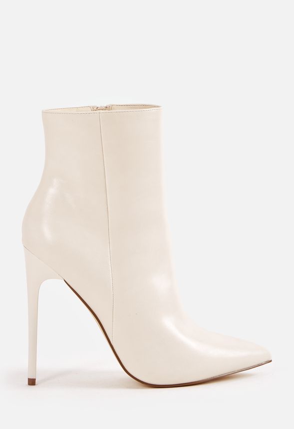 Justfab 2025 white boots