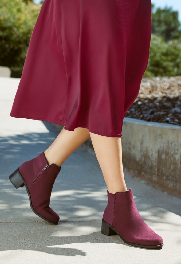 Justfab hotsell burgundy booties