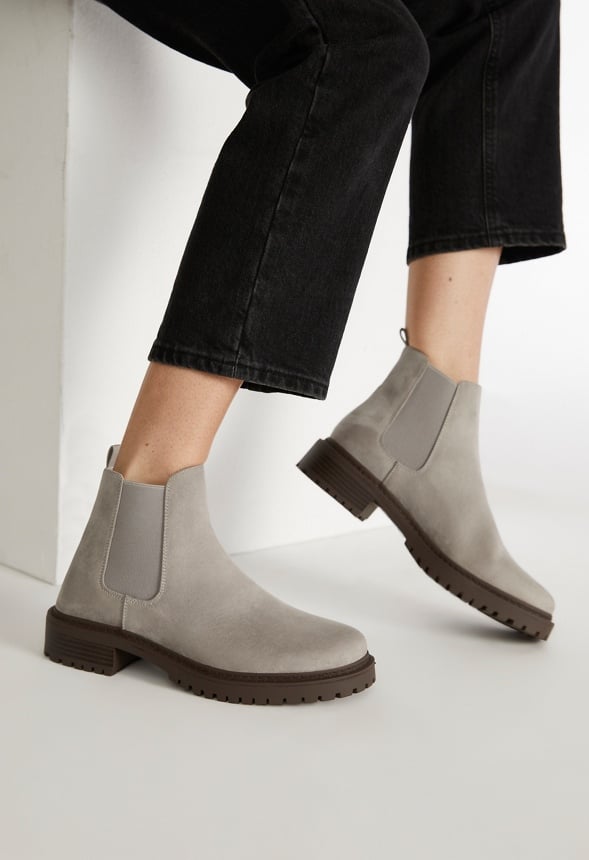 Justfab clearance chelsea boots